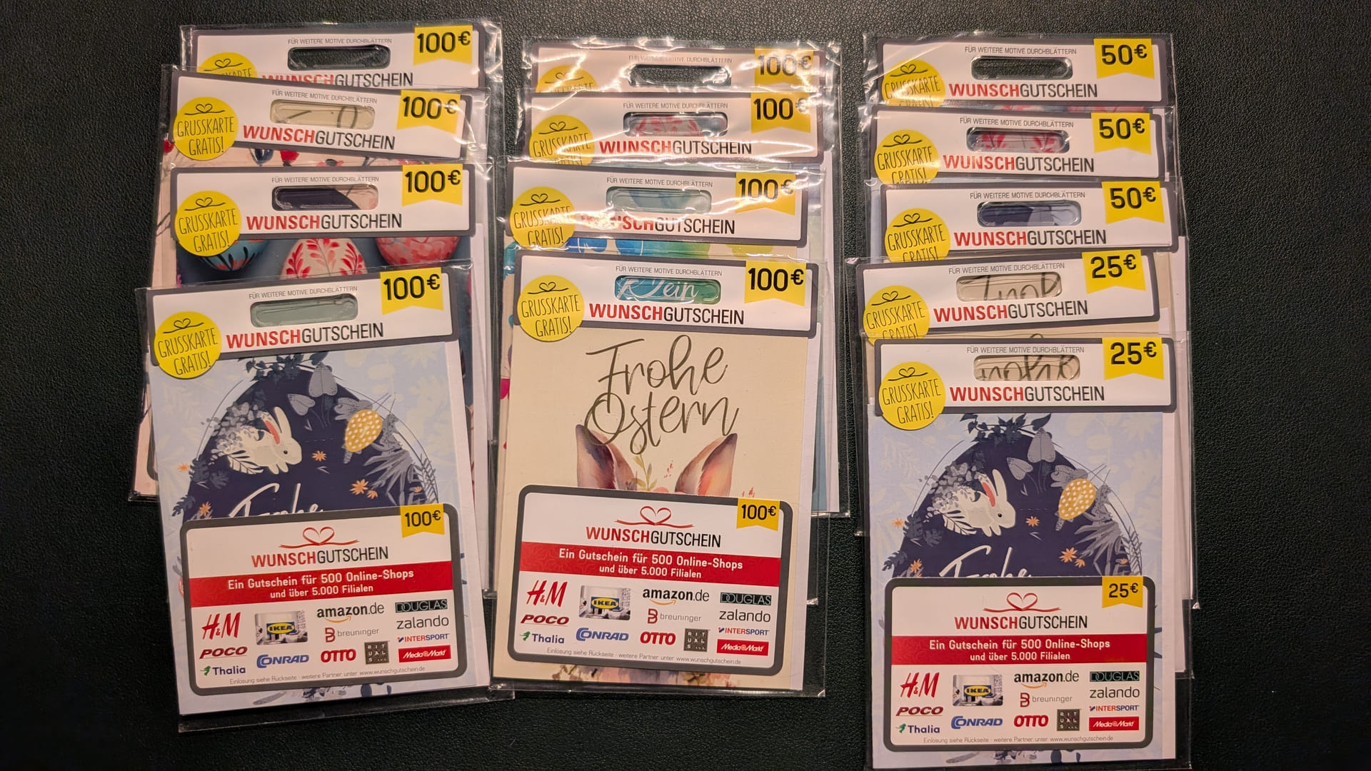 Viele Wunschgutscheine aufgereiht